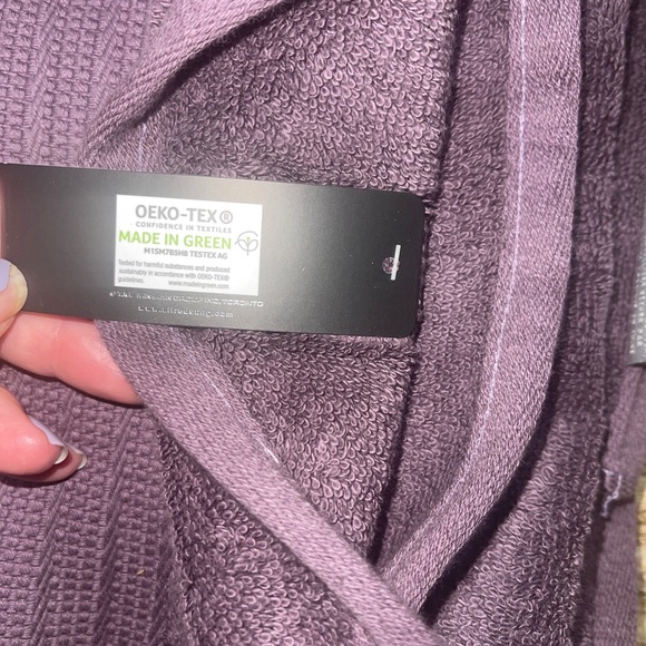 ALFRED SUNG Bath Alfred Sung Hotel Collection Plum Bath Towel 3x57